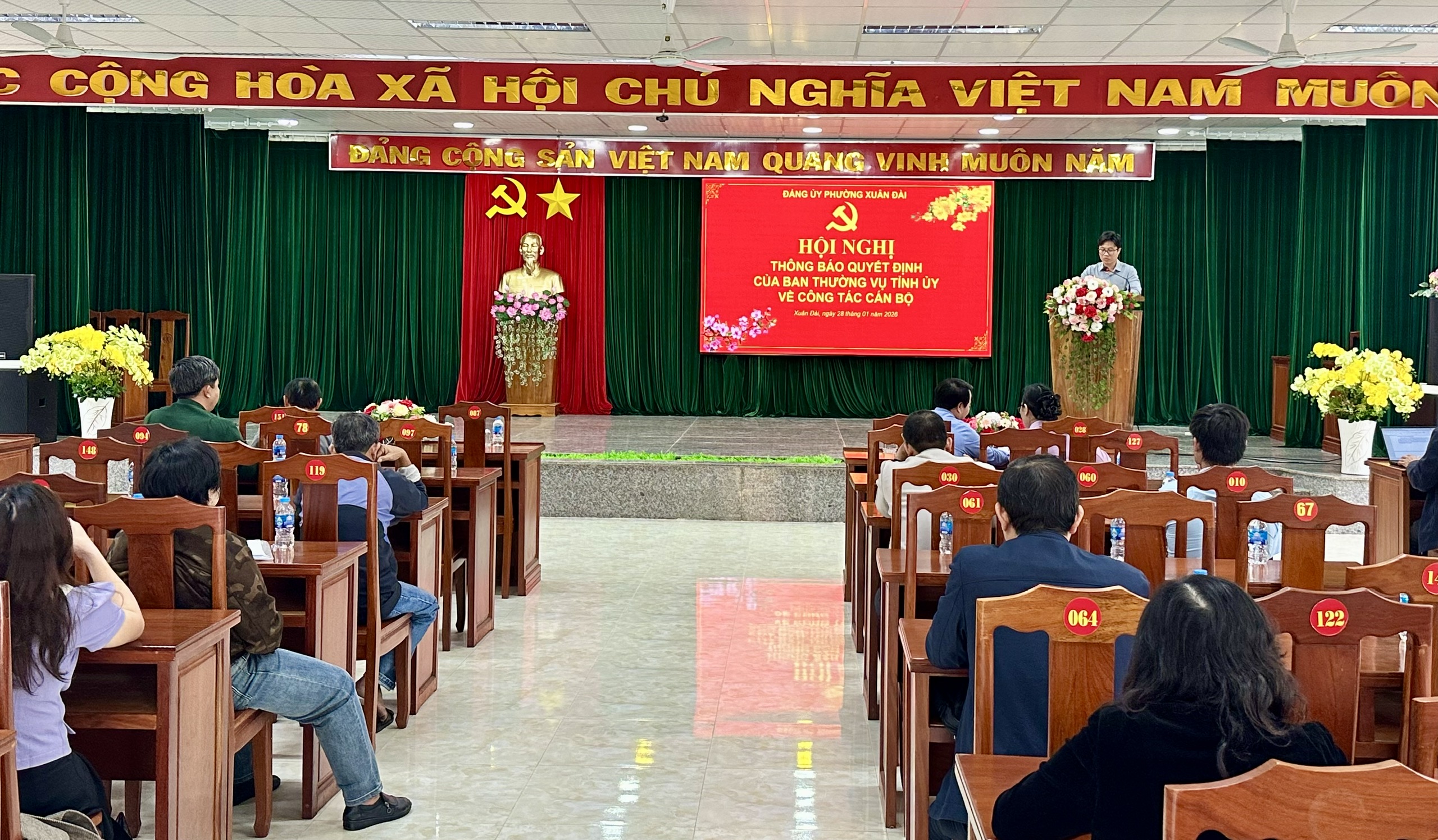 Đảng ủy phường Xuân Đài tổ chức hội nghị thông báo quyết định về công tác cán bộ