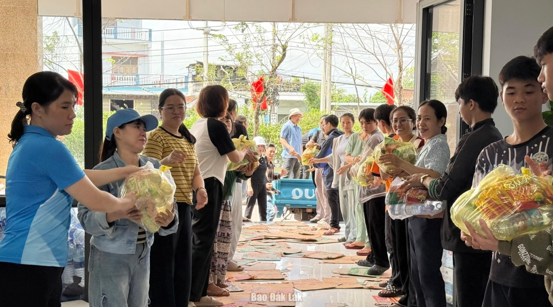 Đảng ủy phường Xuân Đài đẩy mạnh định hướng tuyên truyền khắc phục hậu quả mưa lũ, tăng cường niềm tin trong Nhân dân